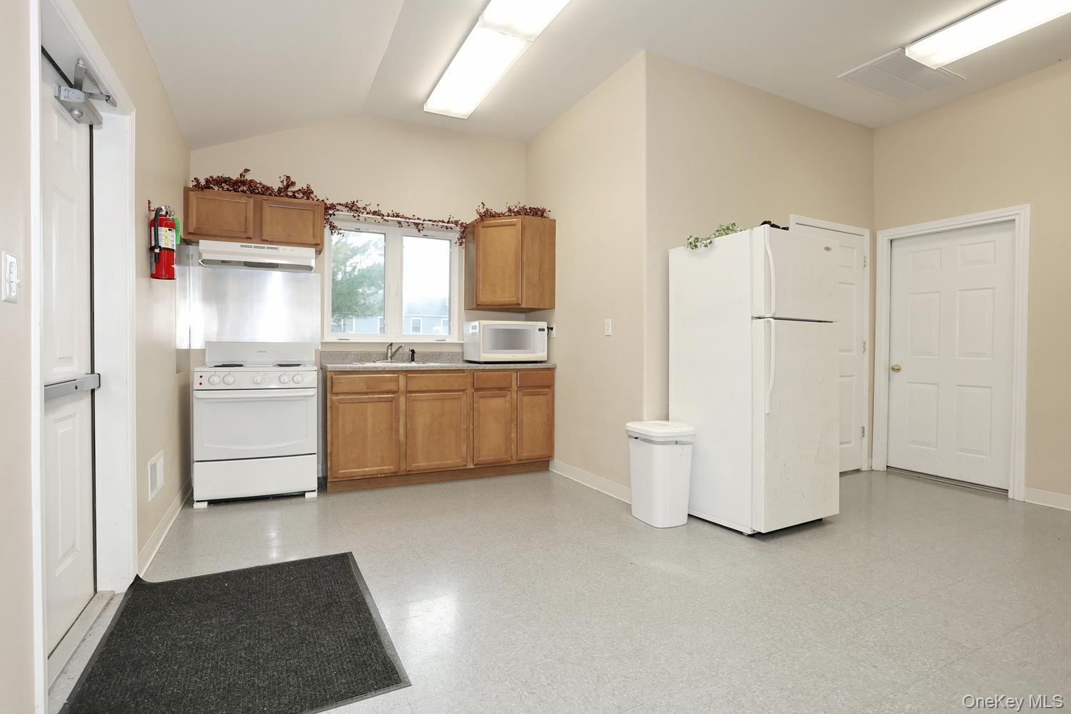 99 Boniface Drive 2d Property Photo 31