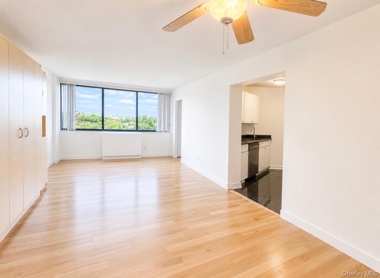 1 Bay Club Drive 11p Property Photo 2