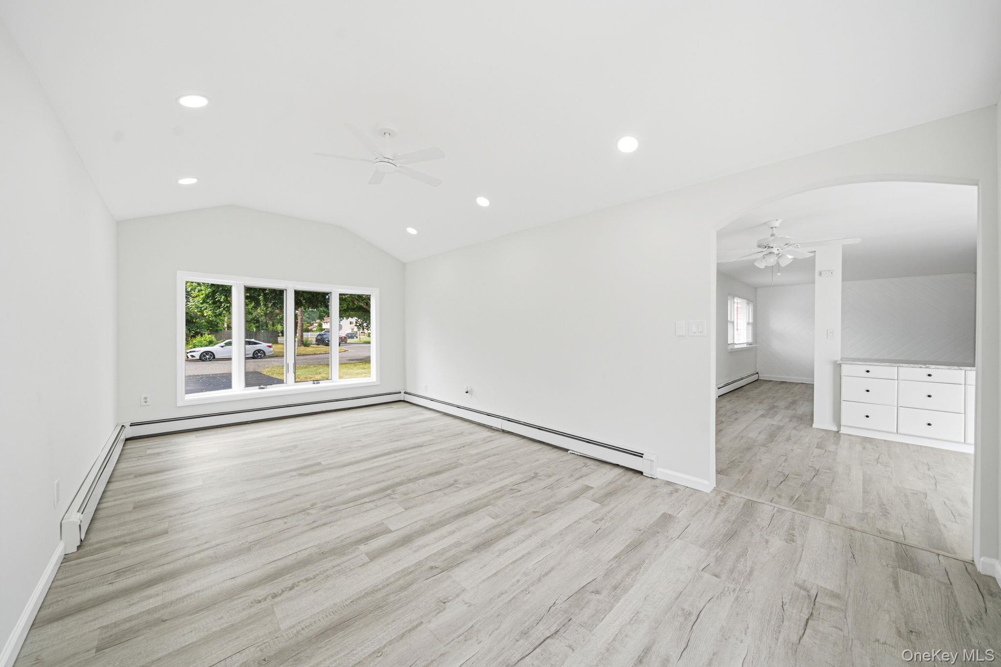 9 Carson Lane Property Photo 16