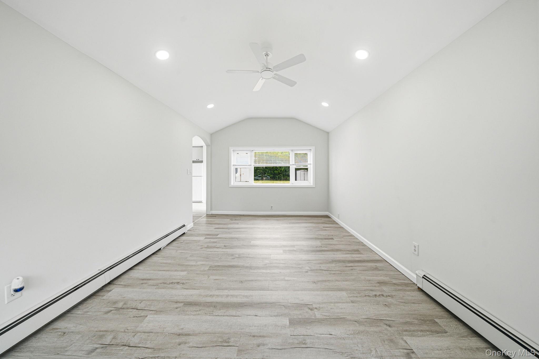 9 Carson Lane Property Photo 17