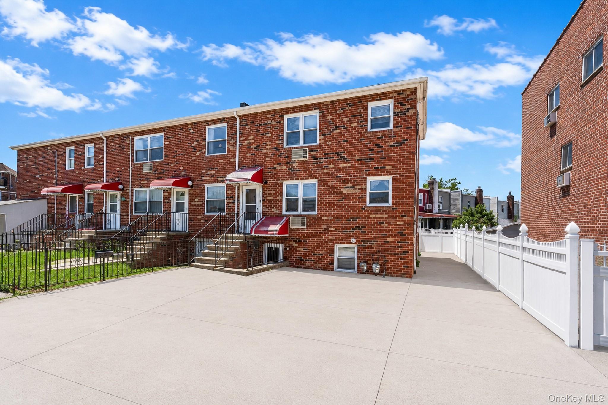 2450 Gerritsen Avenue Property Photo 2