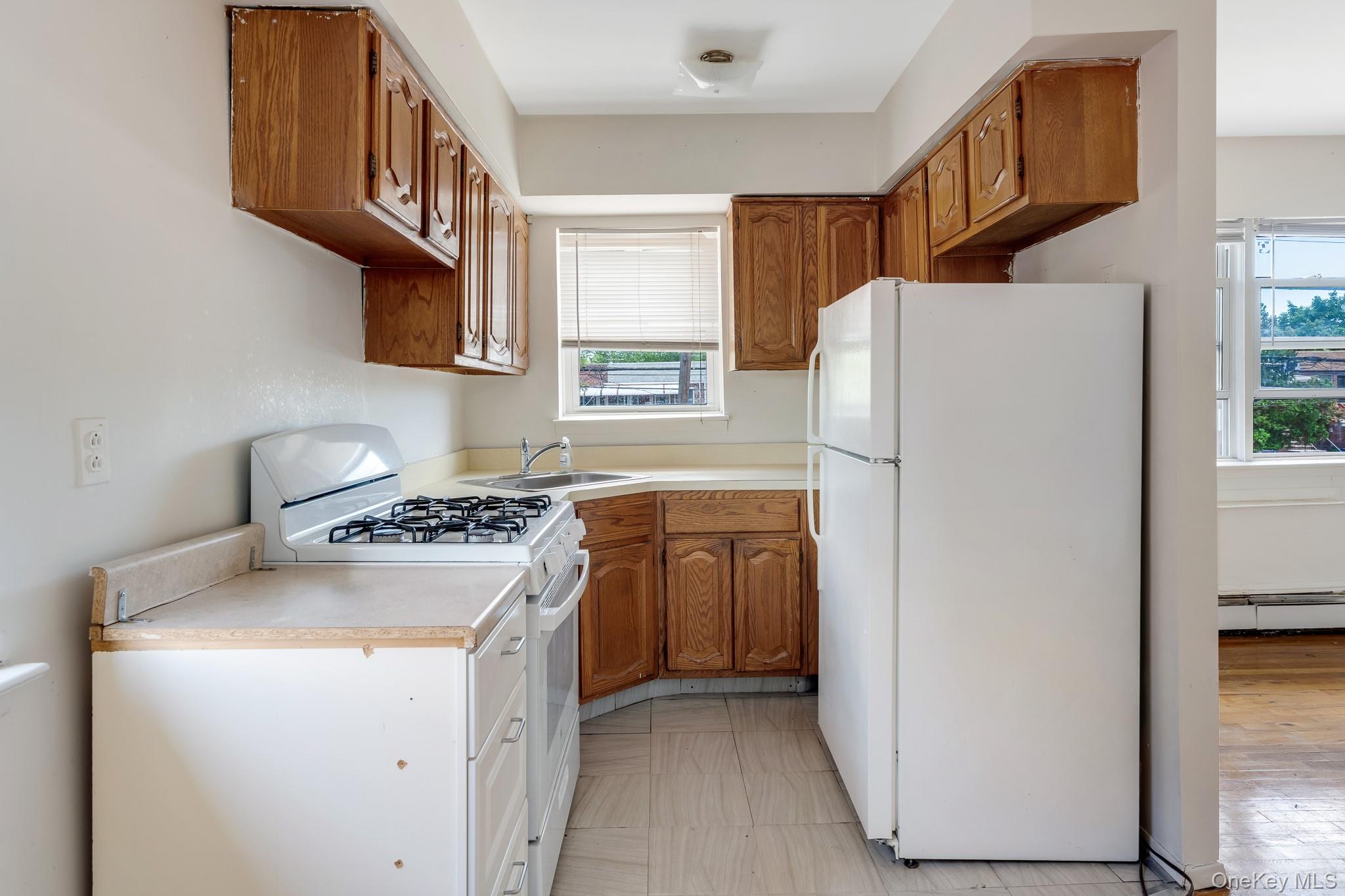 2450 Gerritsen Avenue Property Photo 6