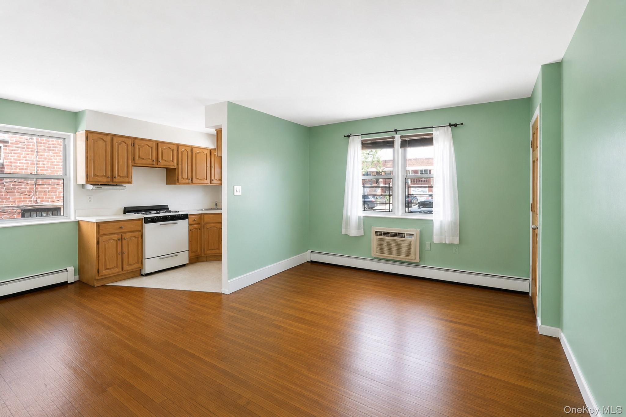 2450 Gerritsen Avenue Property Photo 10