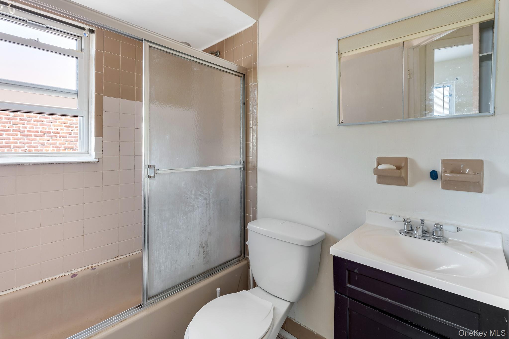2450 Gerritsen Avenue Property Photo 18