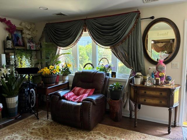 169 W 21st Street Property Photo 6