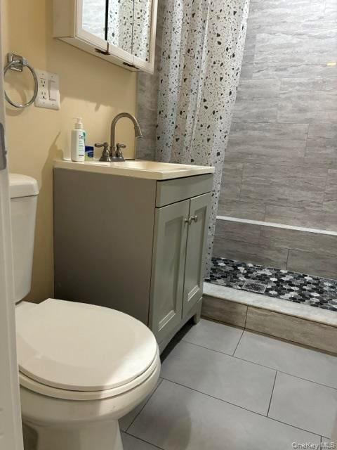 169 W 21st Street Property Photo 12
