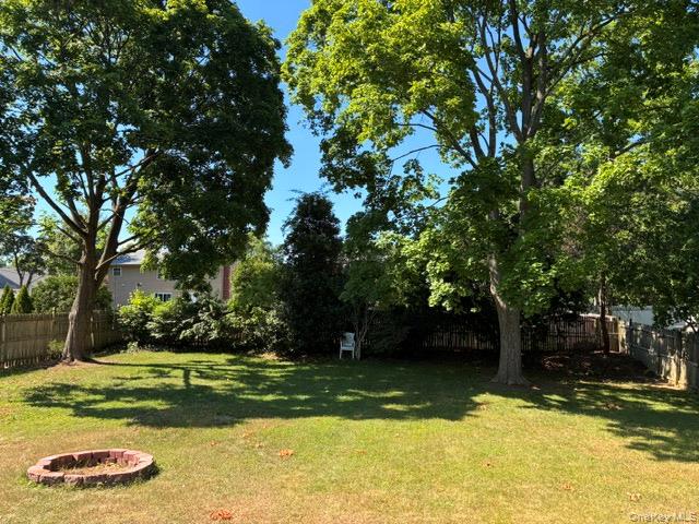 169 W 21st Street Property Photo 22