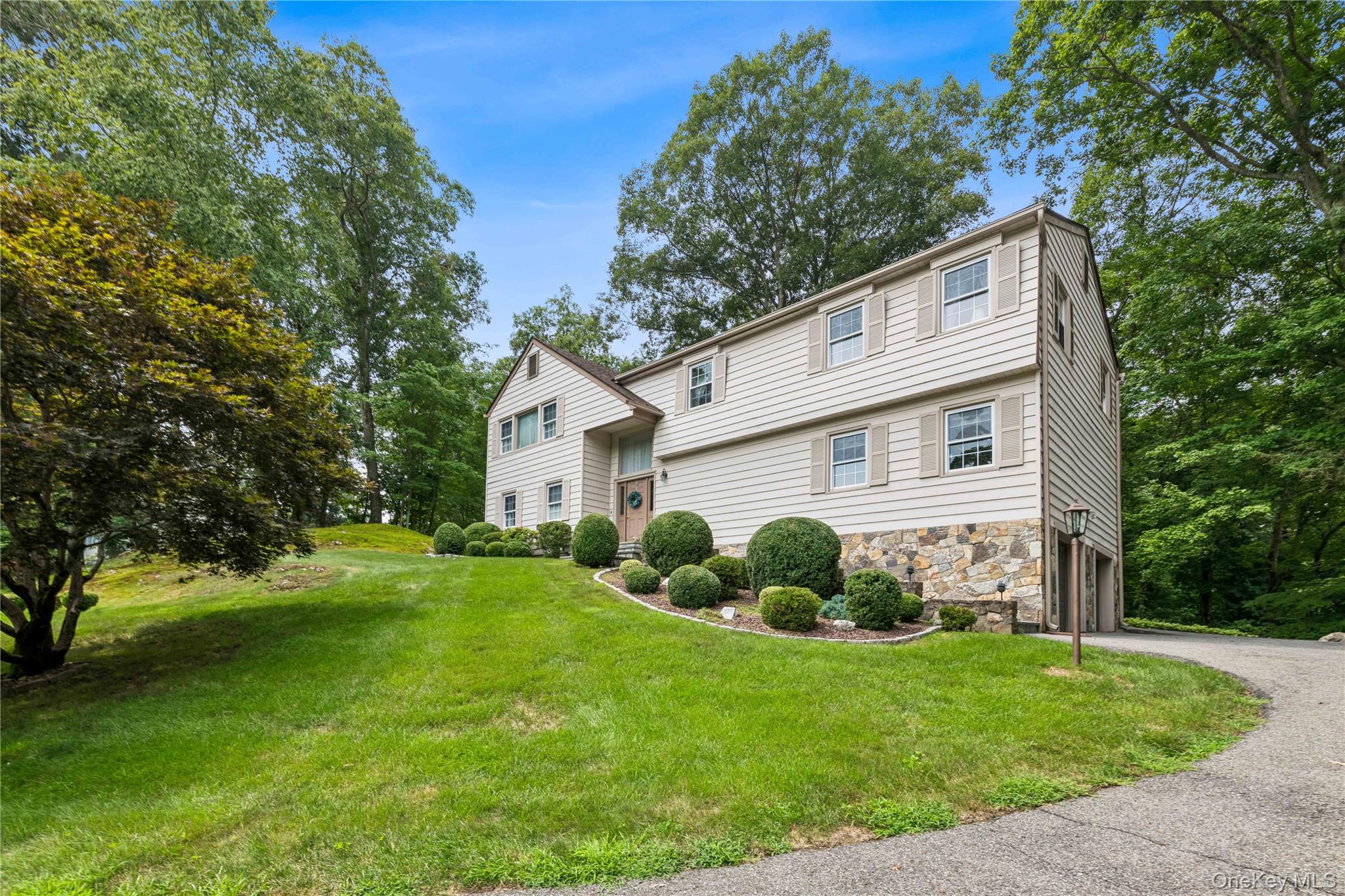 56 Holmes Lane Property Photo 1