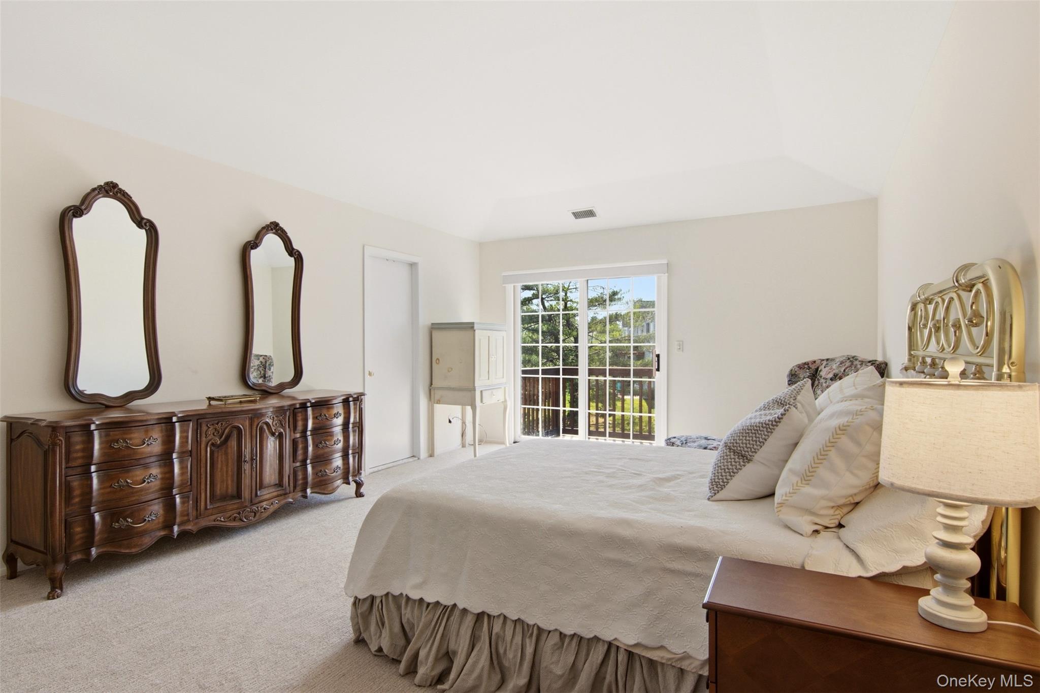 43 Lakebridge Drive Property Photo 18