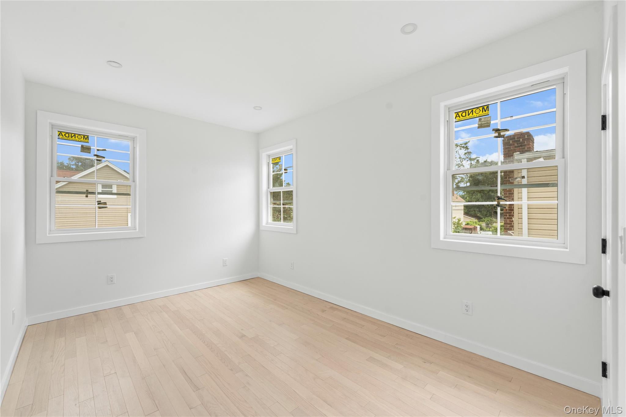 10315 217th Street Property Photo 3