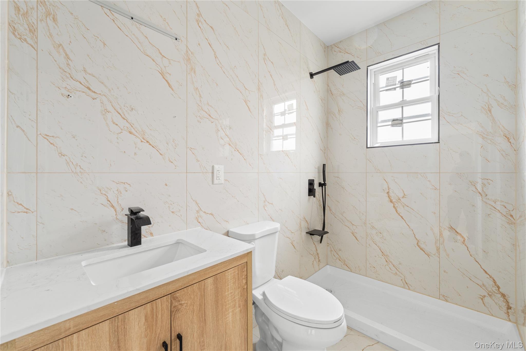 10315 217th Street Property Photo 4