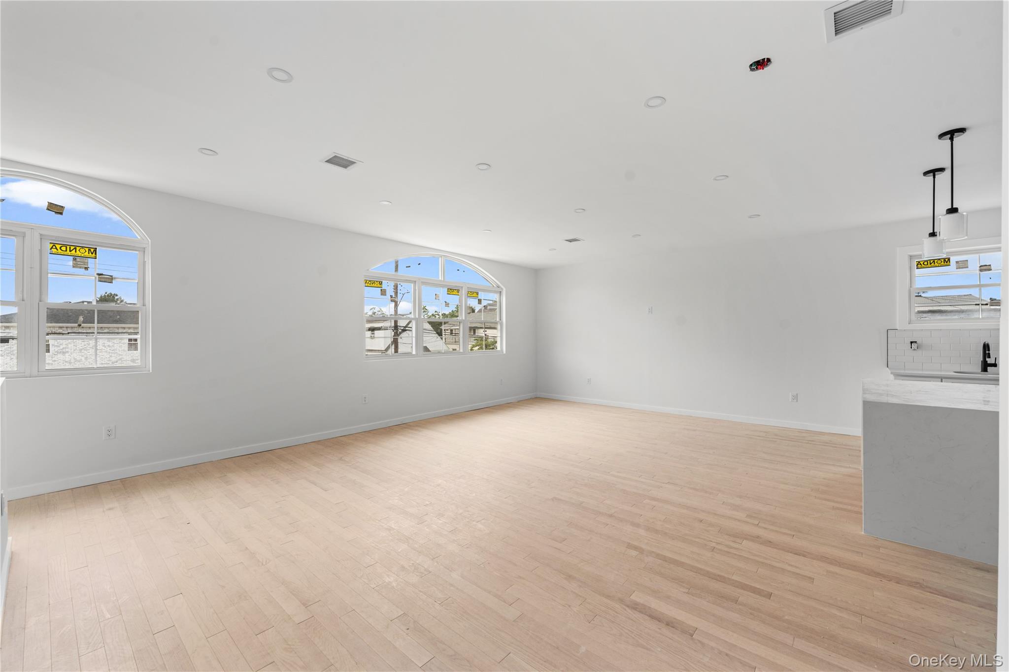 10315 217th Street Property Photo 7