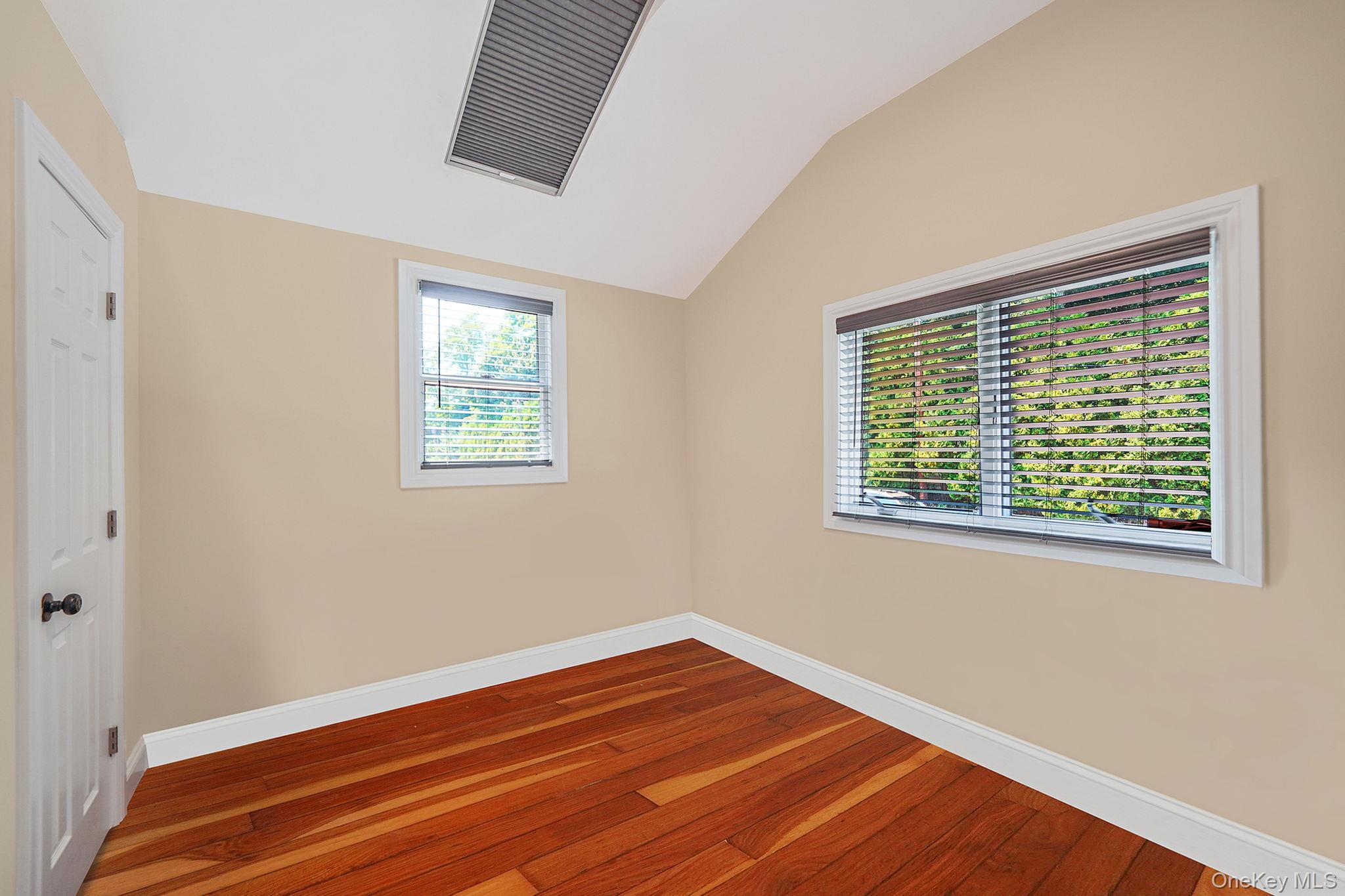 25 Cherry Lane Property Photo 12