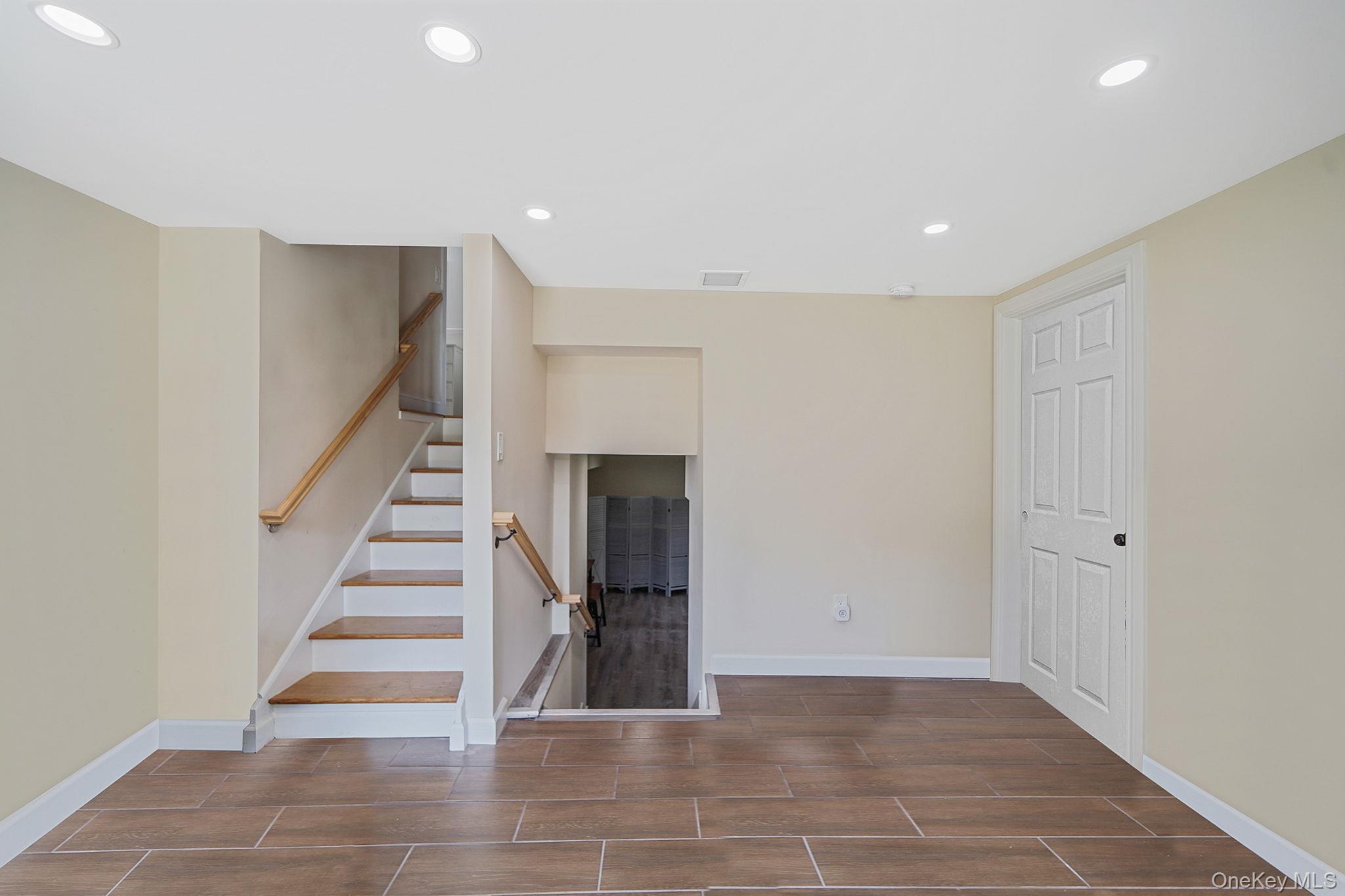 25 Cherry Lane Property Photo 16