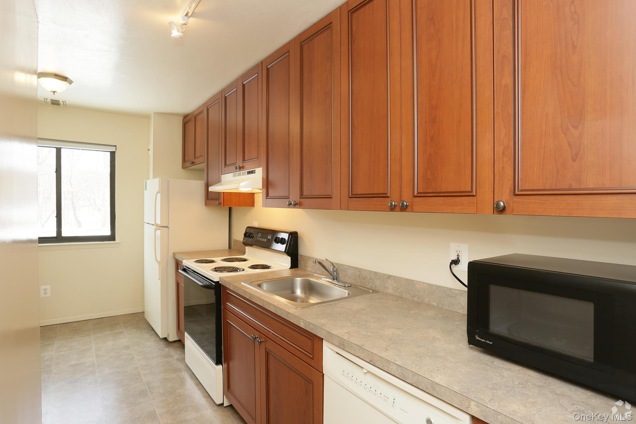 44 Route 25 A 401 Property Photo 10