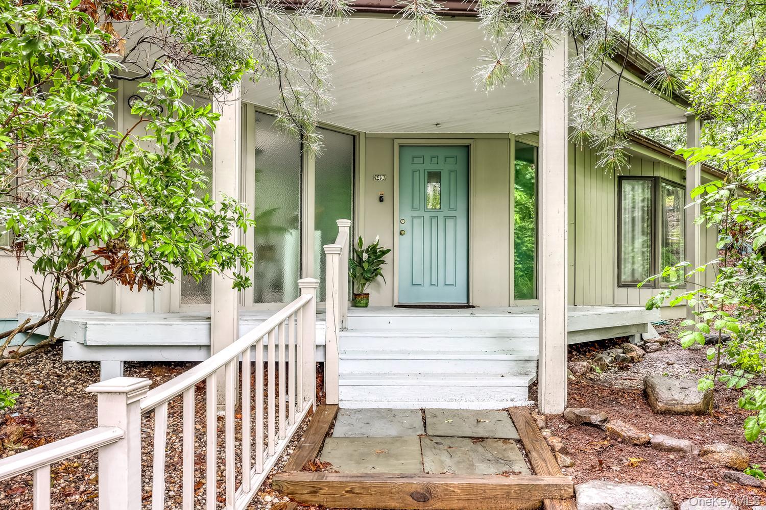 49 Halley Drive Property Photo 2