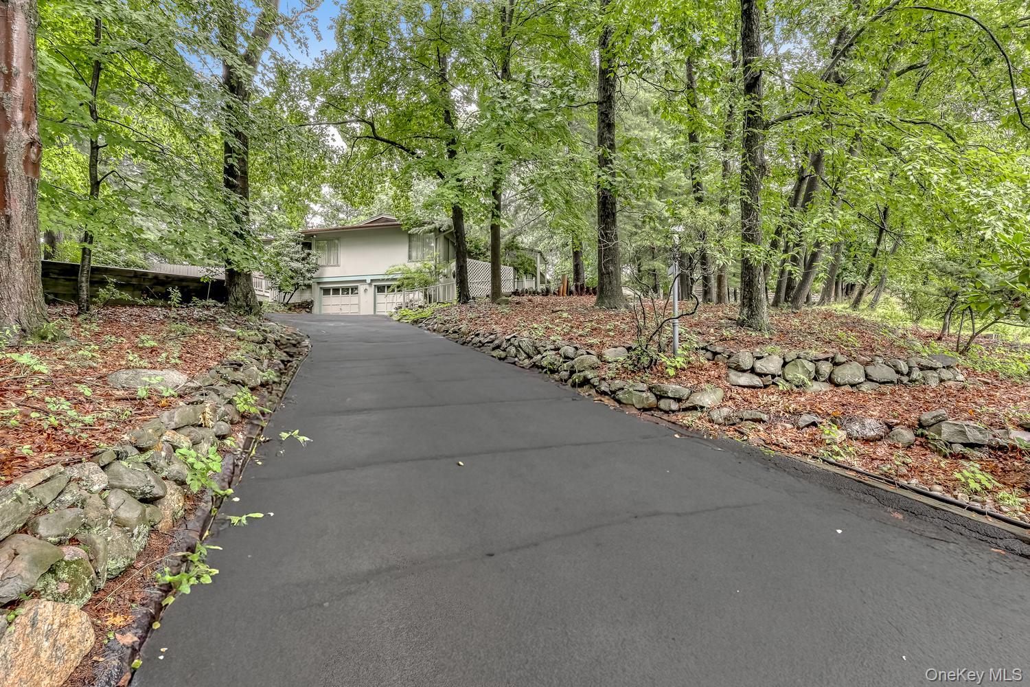 49 Halley Drive Property Photo 3