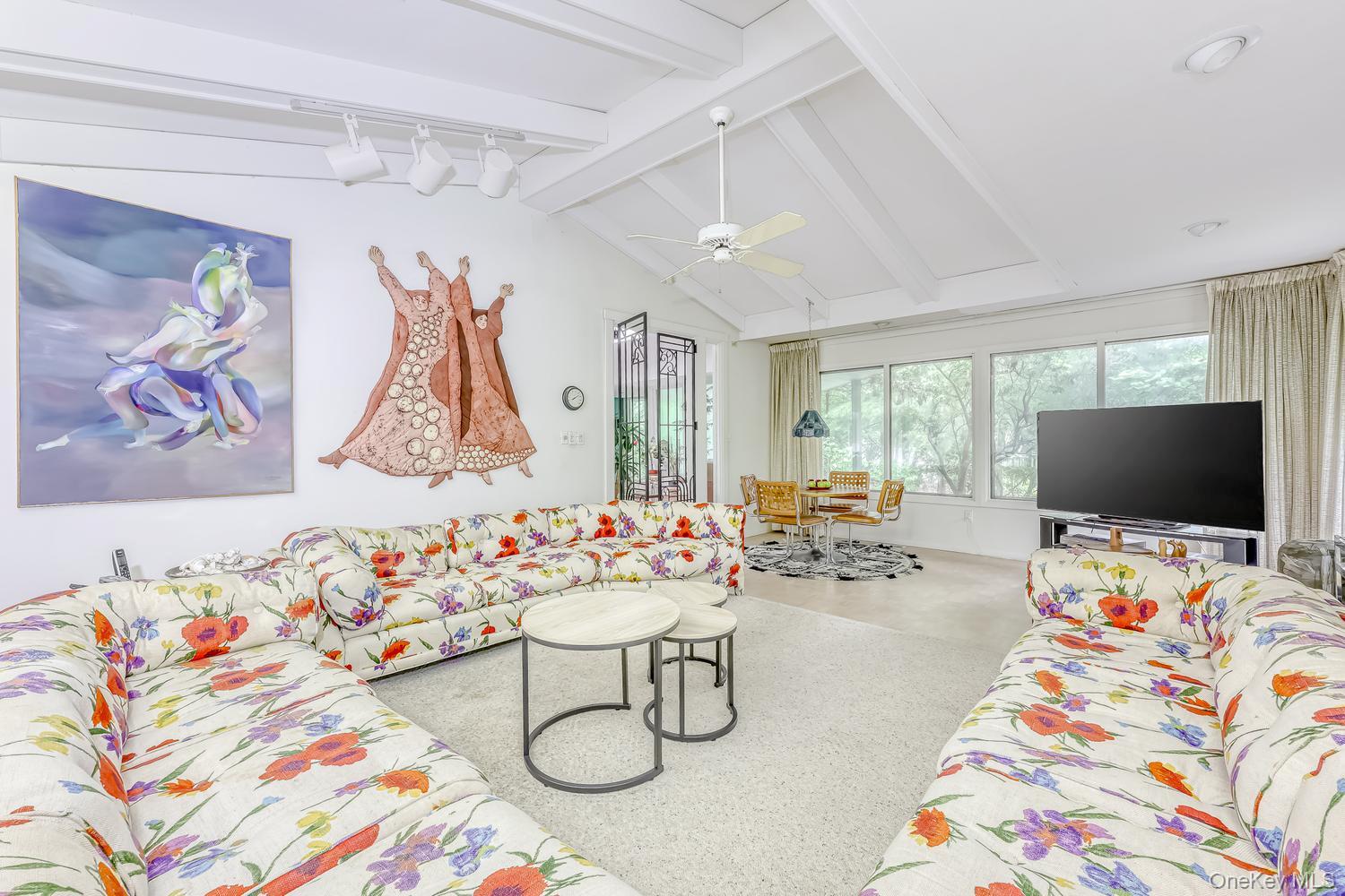 49 Halley Drive Property Photo 12