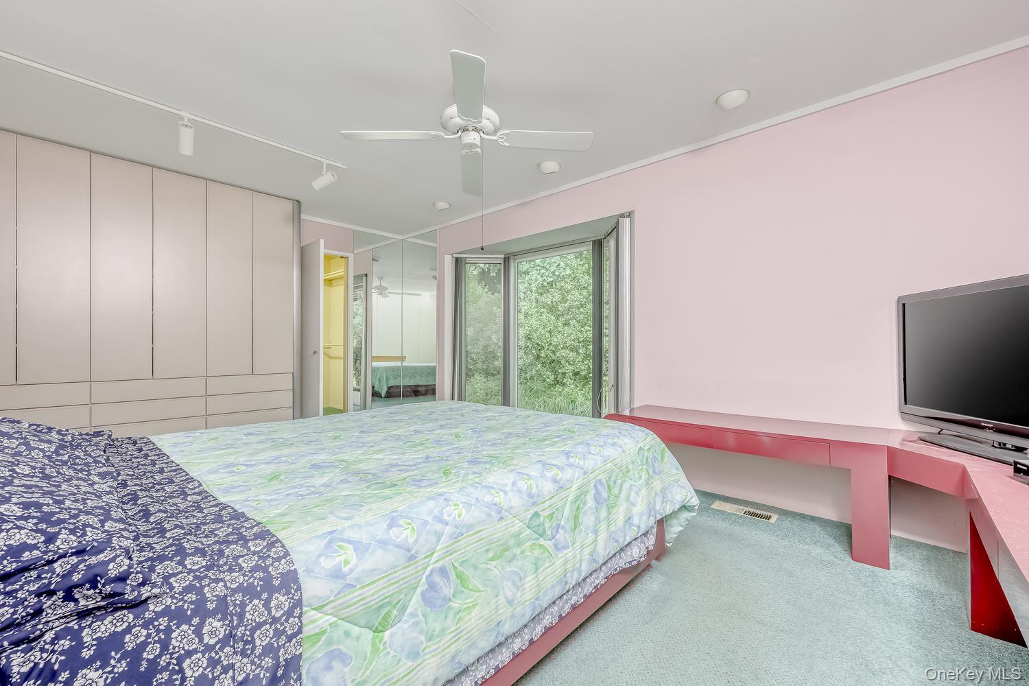 49 Halley Drive Property Photo 18