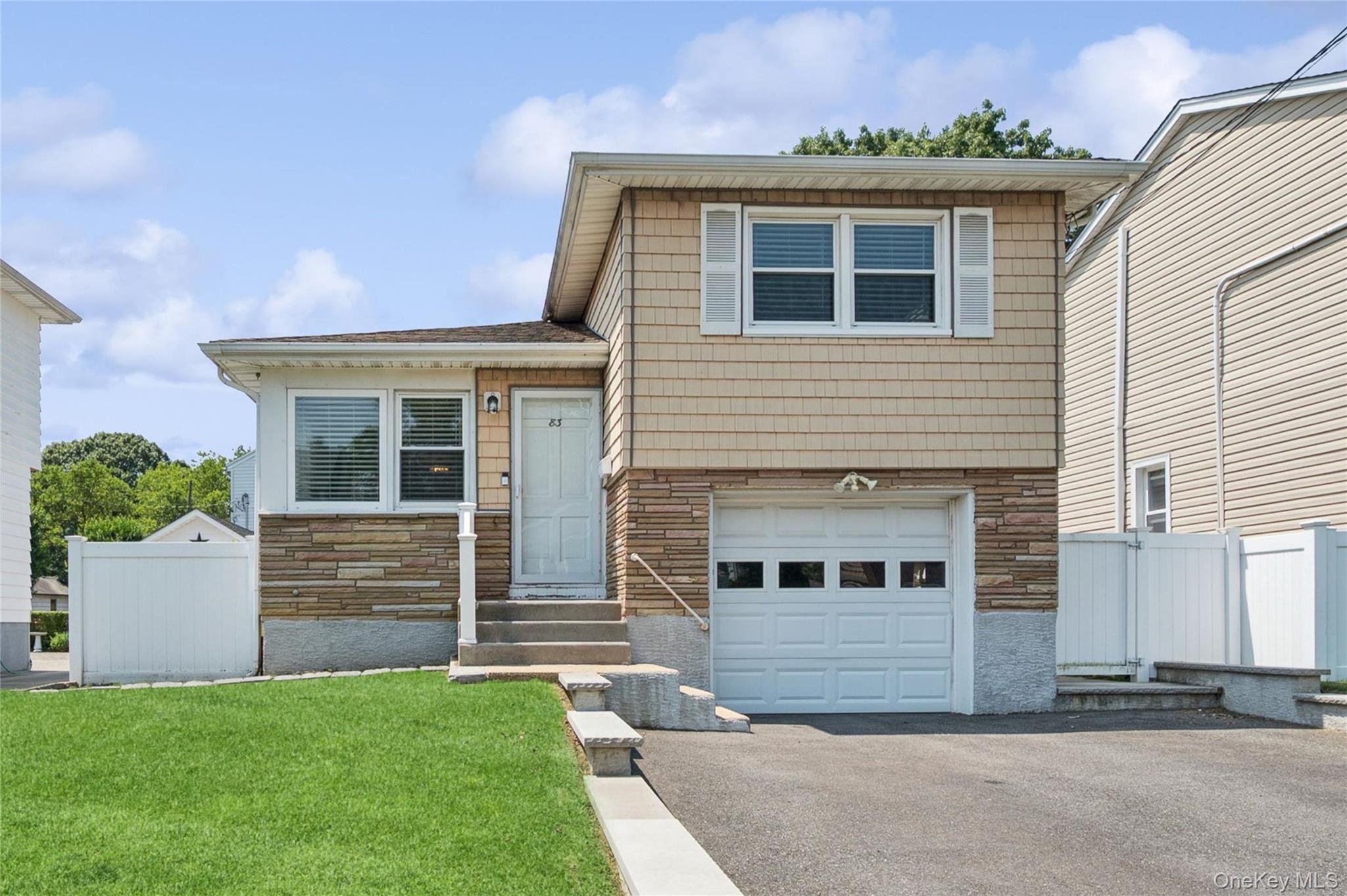 83 Scarcliffe Drive Property Photo 1