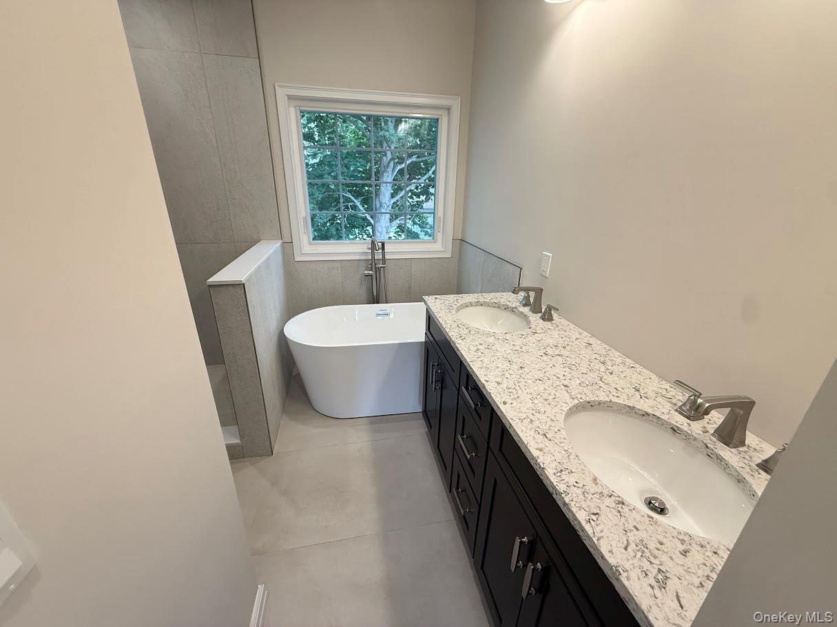 8 Gail Grace Court Property Photo 15