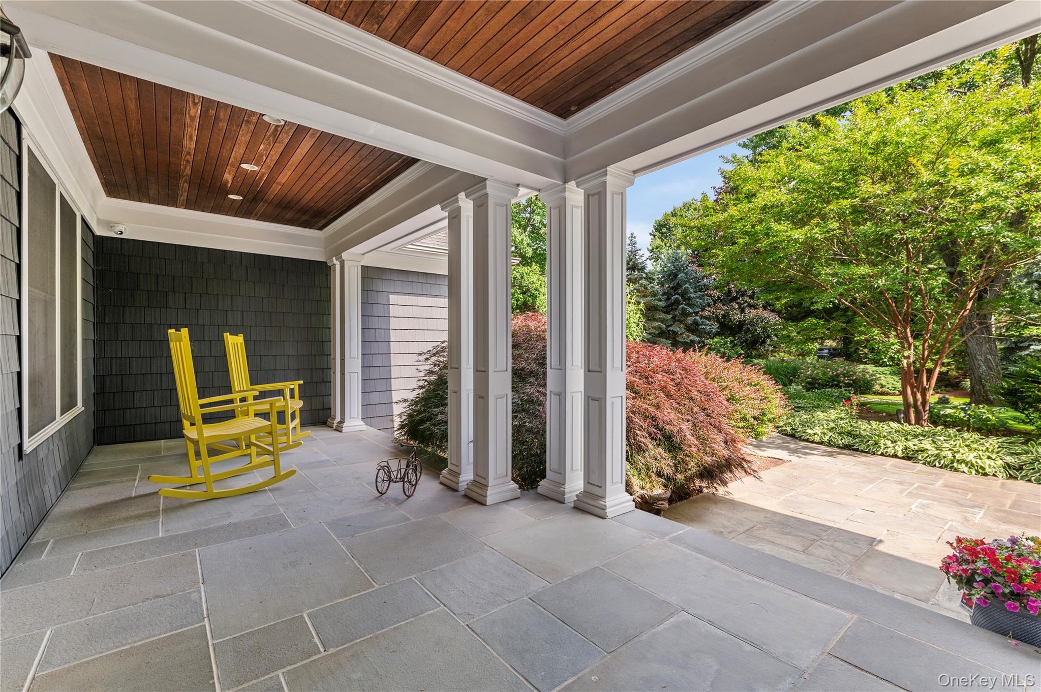 40 Coves Run Property Photo 3