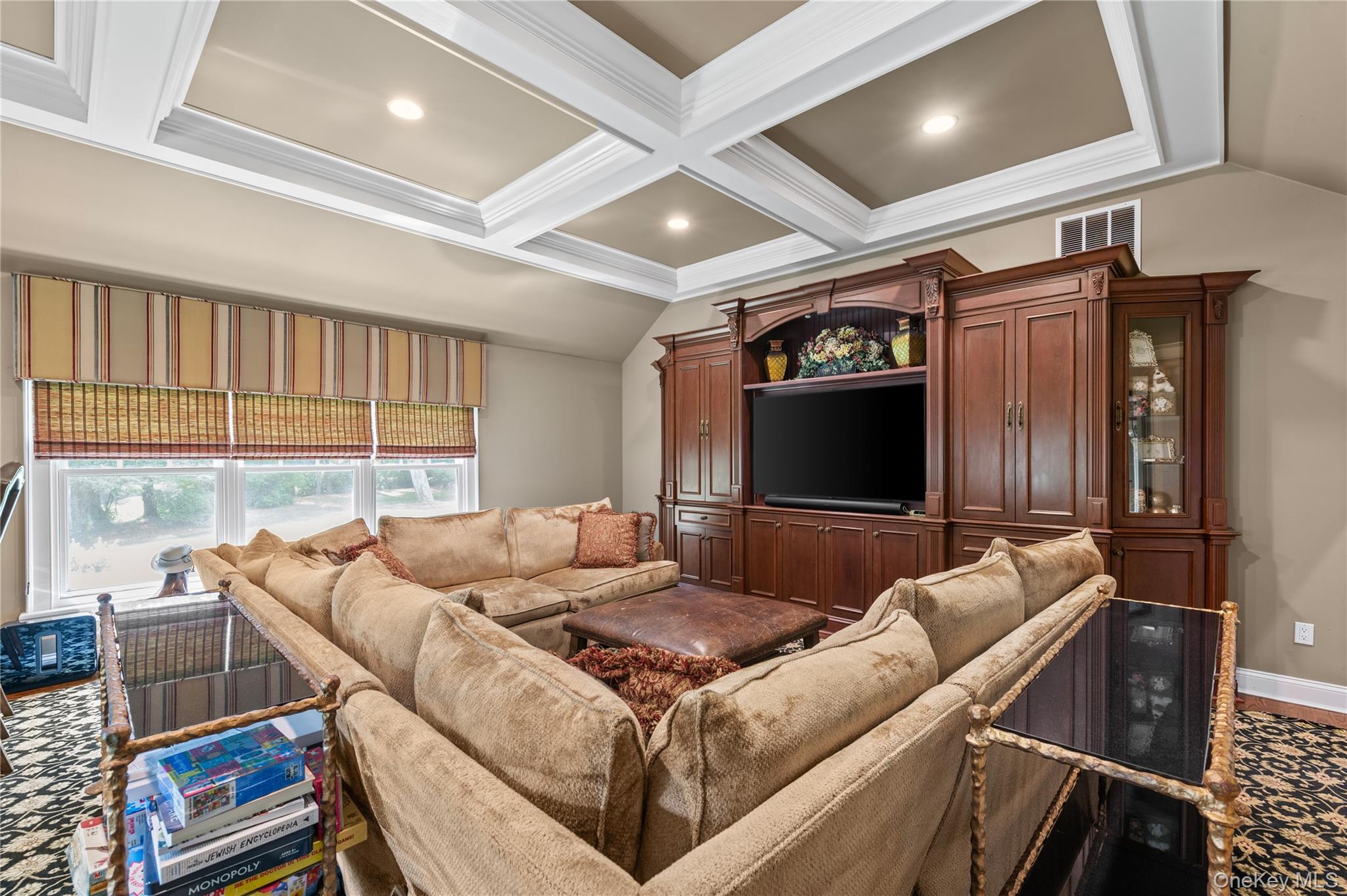 40 Coves Run Property Photo 7