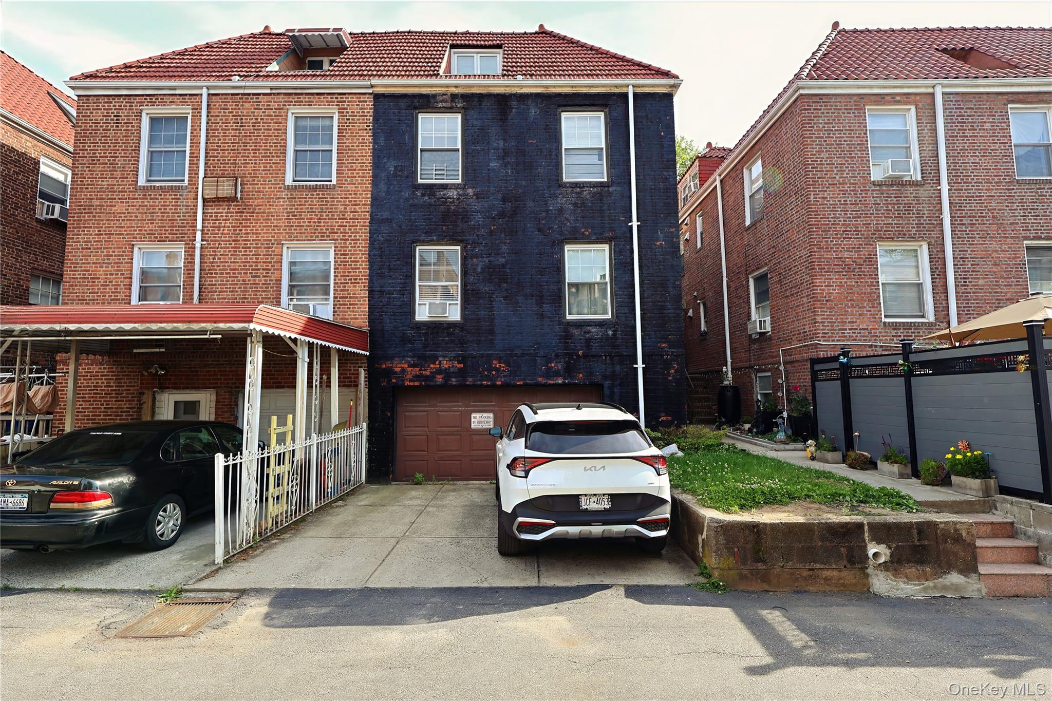 68-41 Dartmouth Street Property Photo 19
