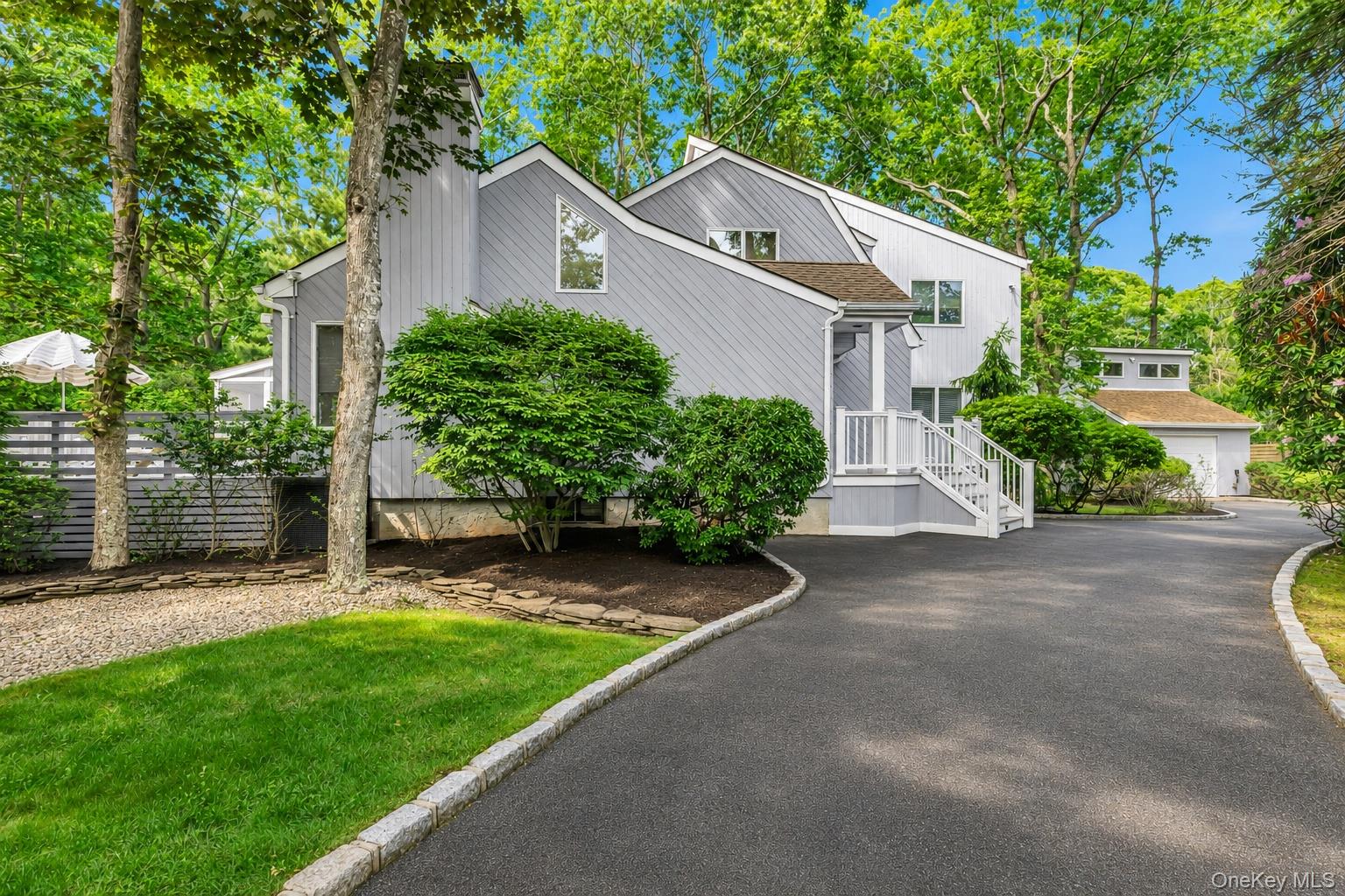 2 Strathmore Court Property Photo 2