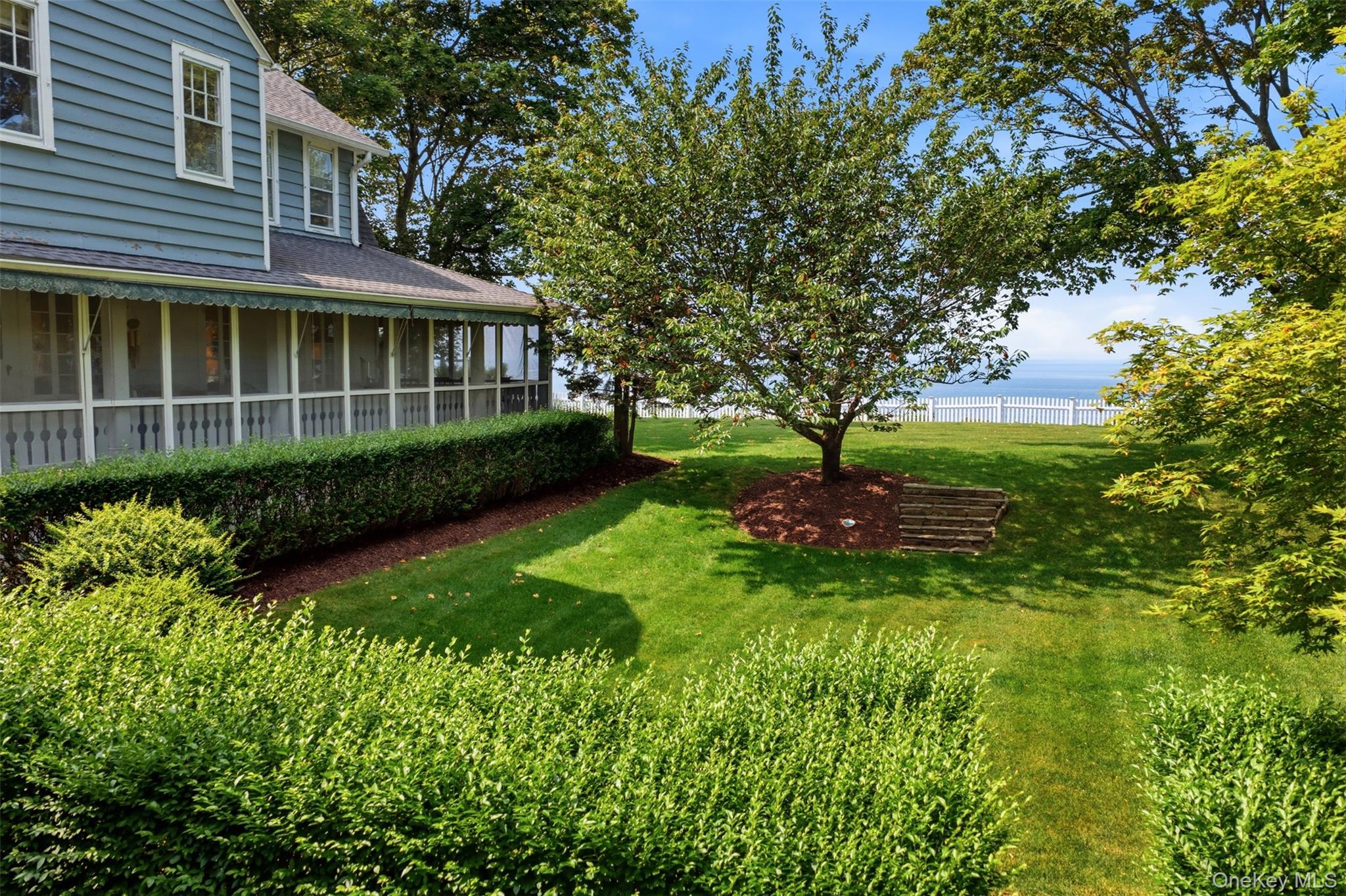 7 Thompson Street Property Photo 1