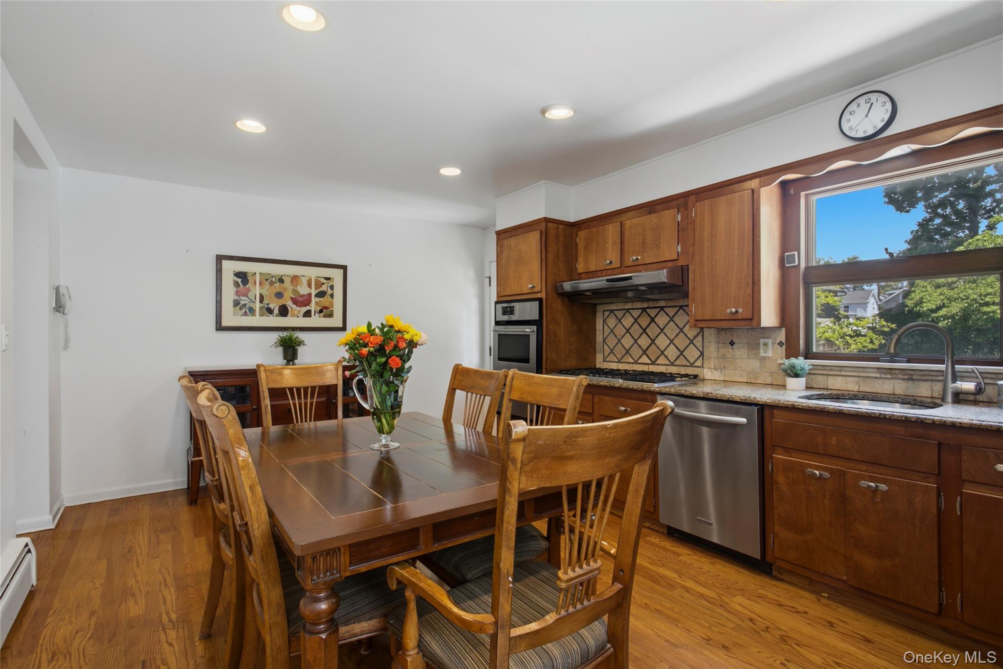419 Beach Avenue Property Photo 9
