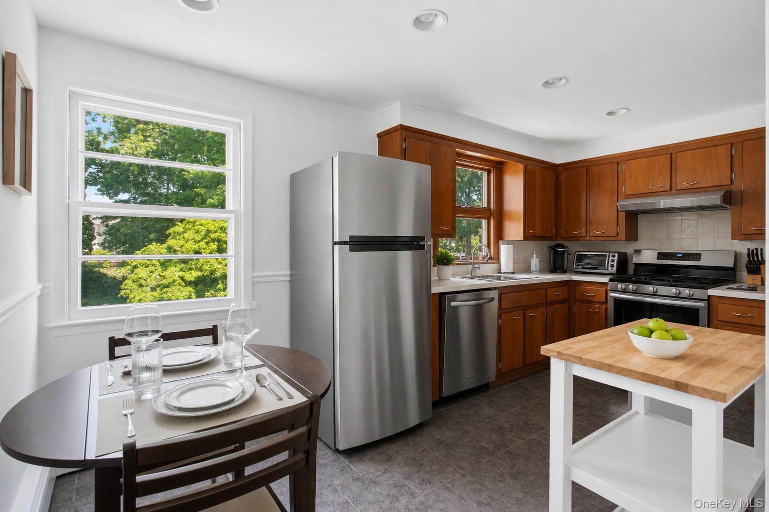 419 Beach Avenue Property Photo 19