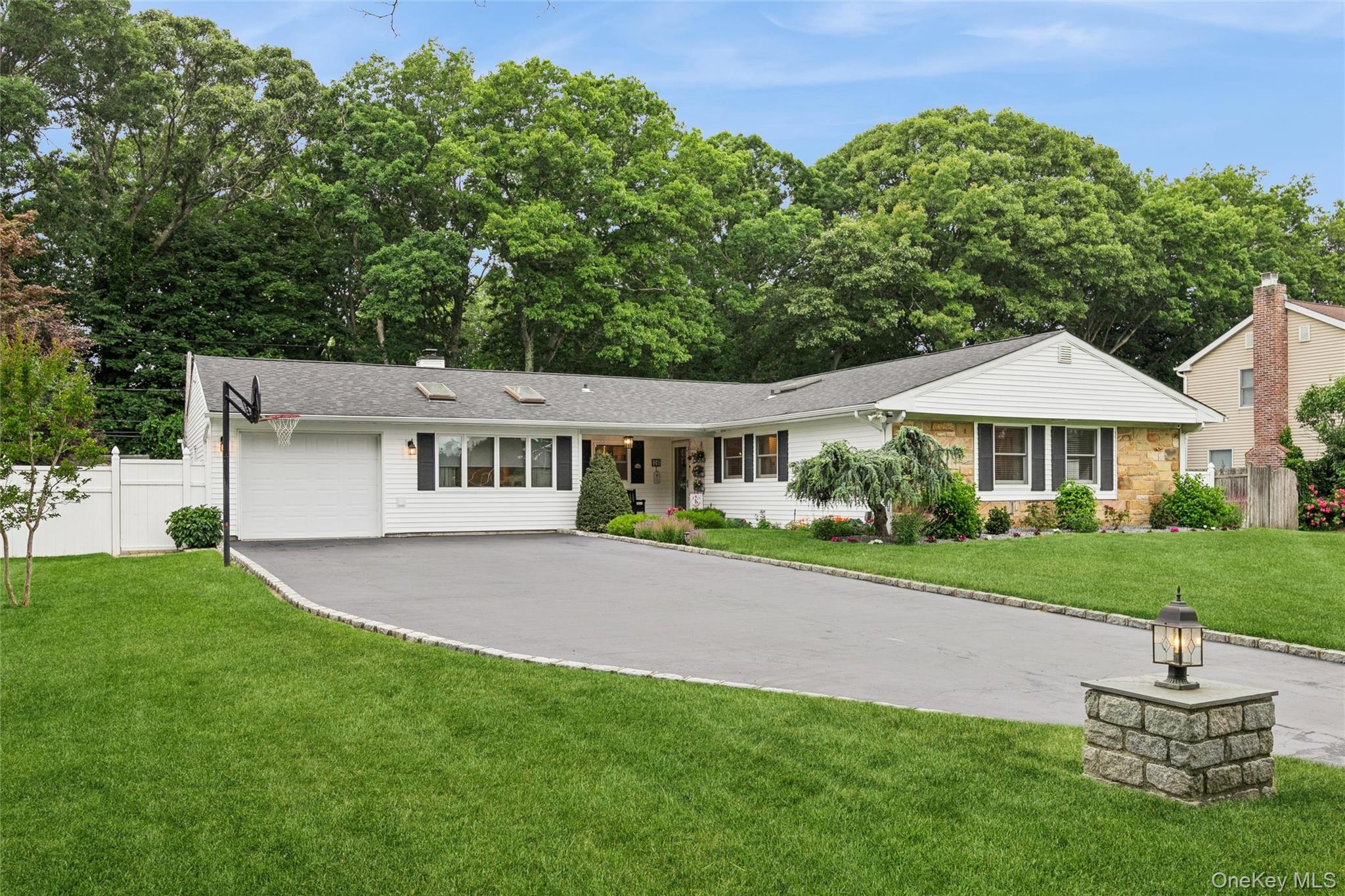 16 Parson Drive Property Photo 1