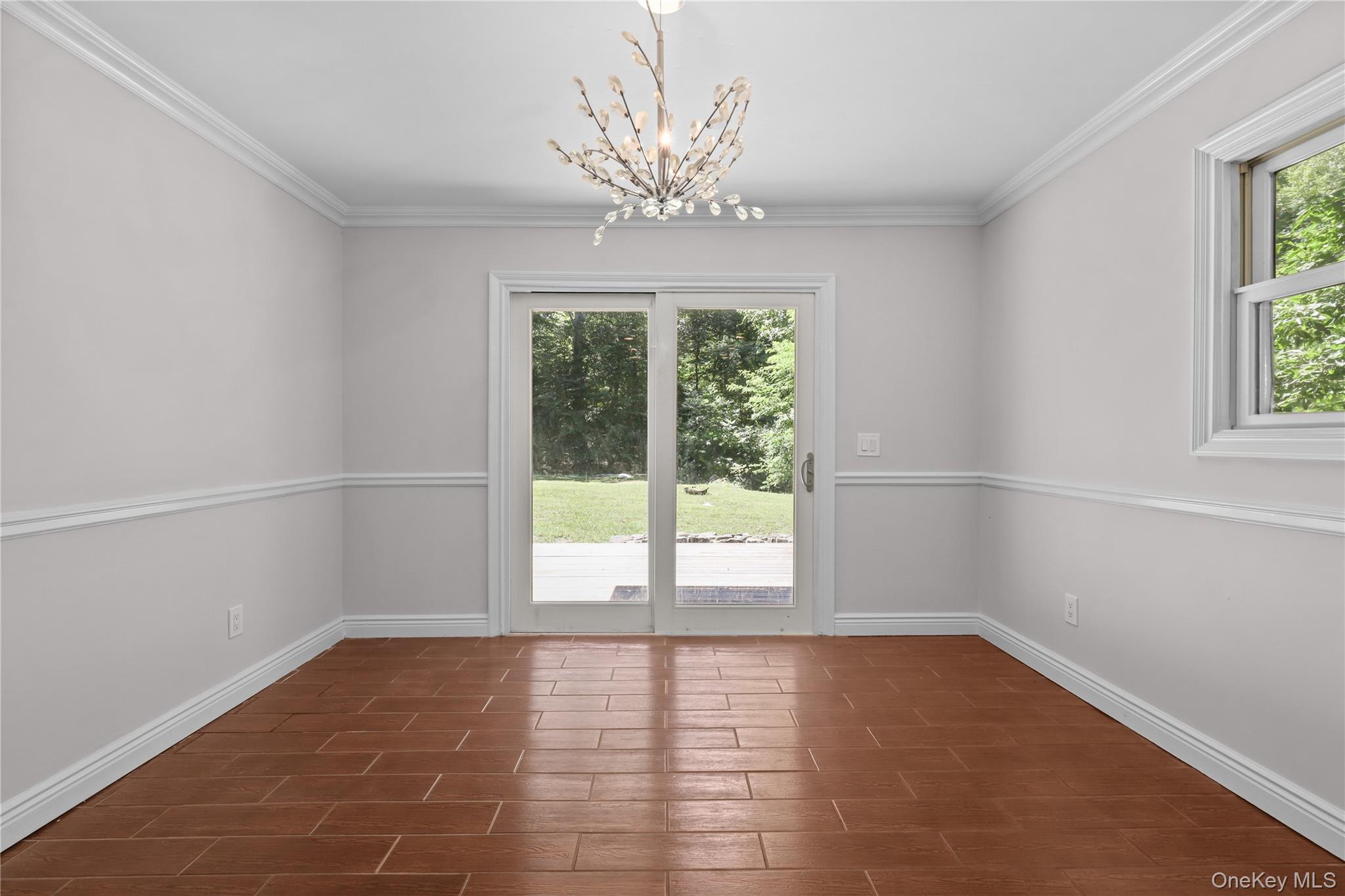 176 Tibet Drive Property Photo 12
