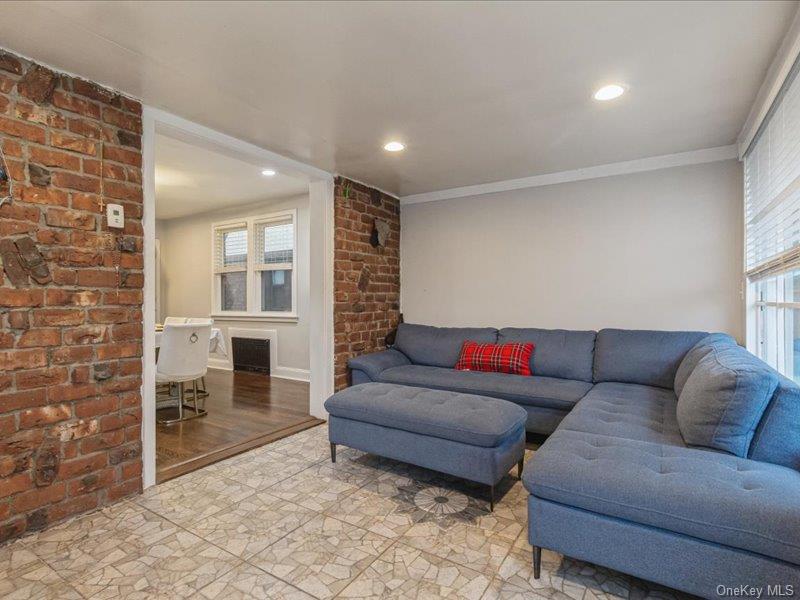 167 Lakeview Avenue Property Photo 8