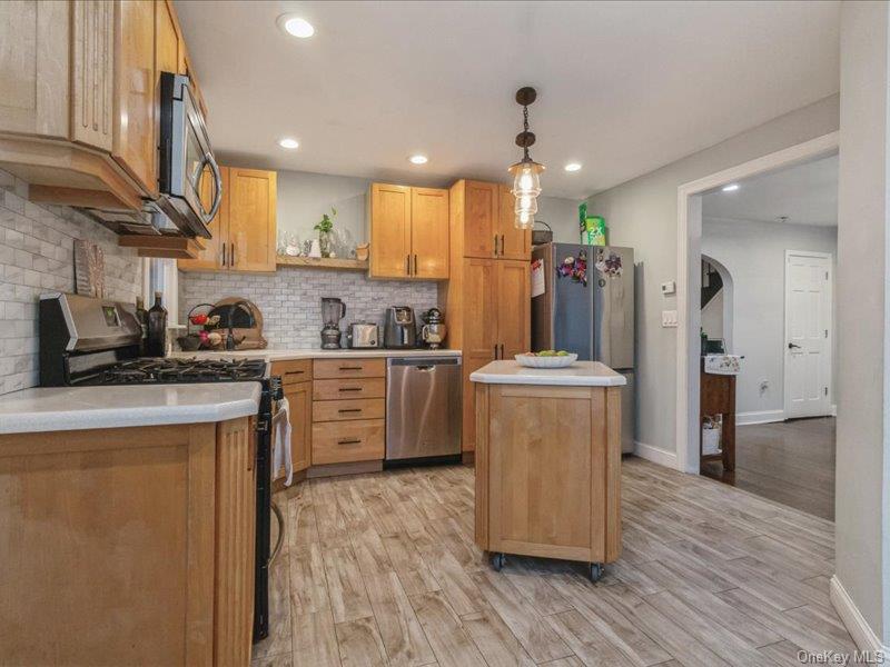 167 Lakeview Avenue Property Photo 10