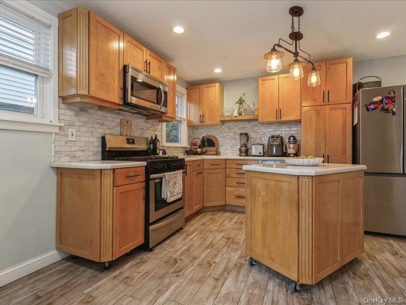 167 Lakeview Avenue Property Photo 13
