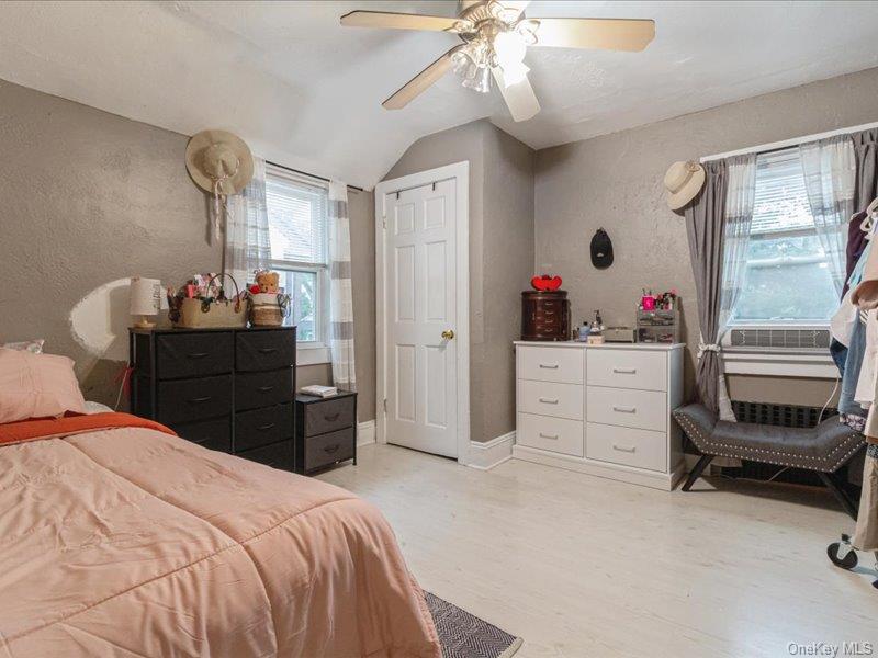 167 Lakeview Avenue Property Photo 15