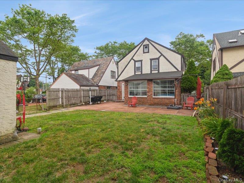 167 Lakeview Avenue Property Photo 25
