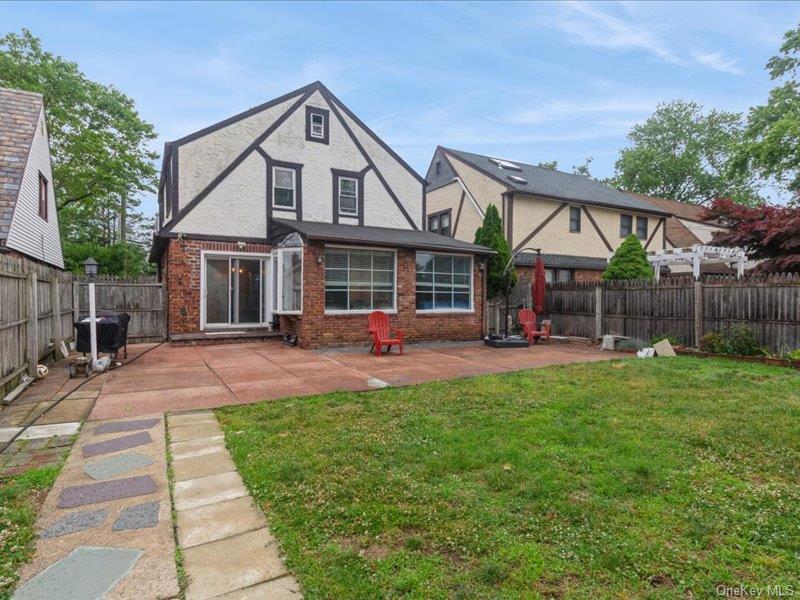 167 Lakeview Avenue Property Photo 27
