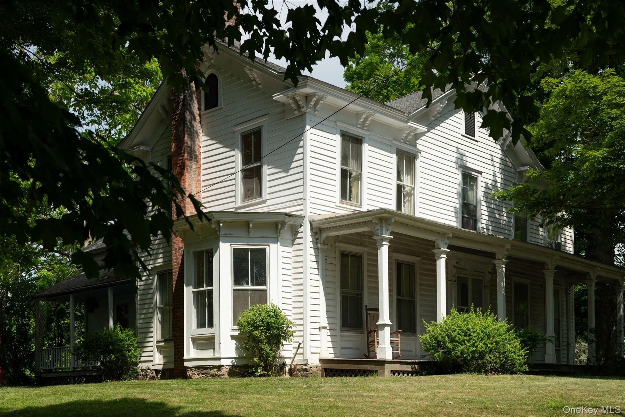 7115 Albany Post Road Property Photo 1