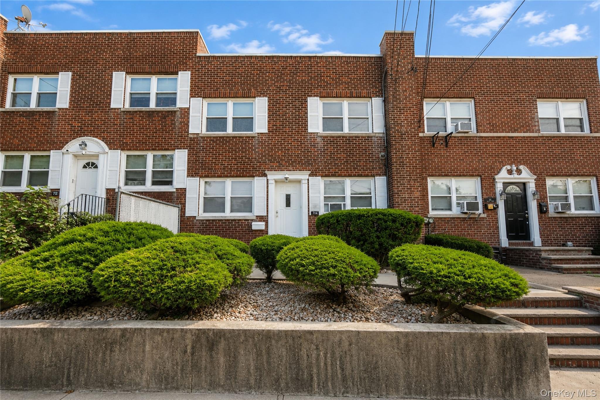 76 Dongan Avenue Property Photo 1