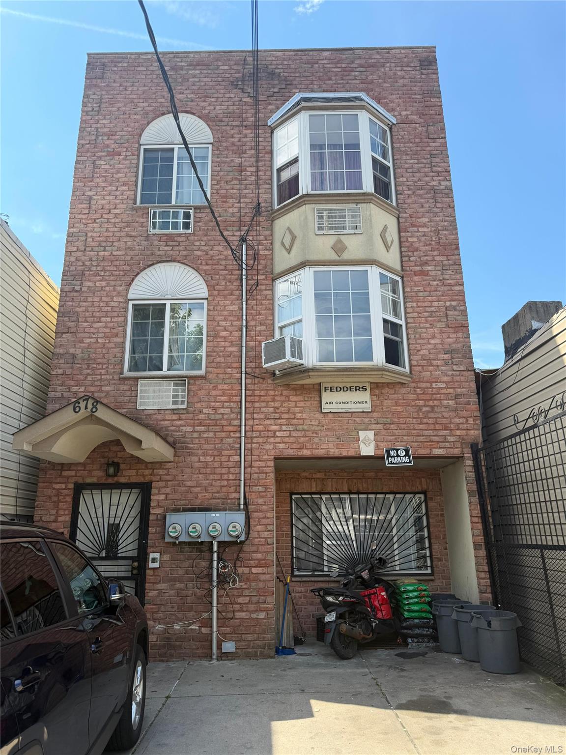 678 Rutland Road Property Photo 1