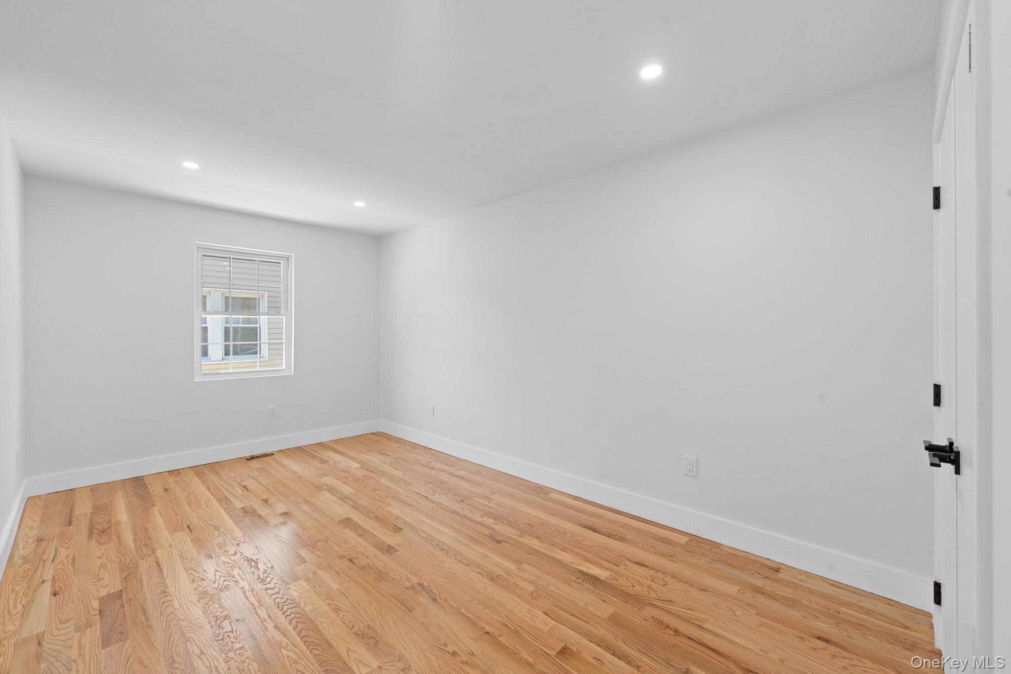 11126 177th Street Property Photo 8