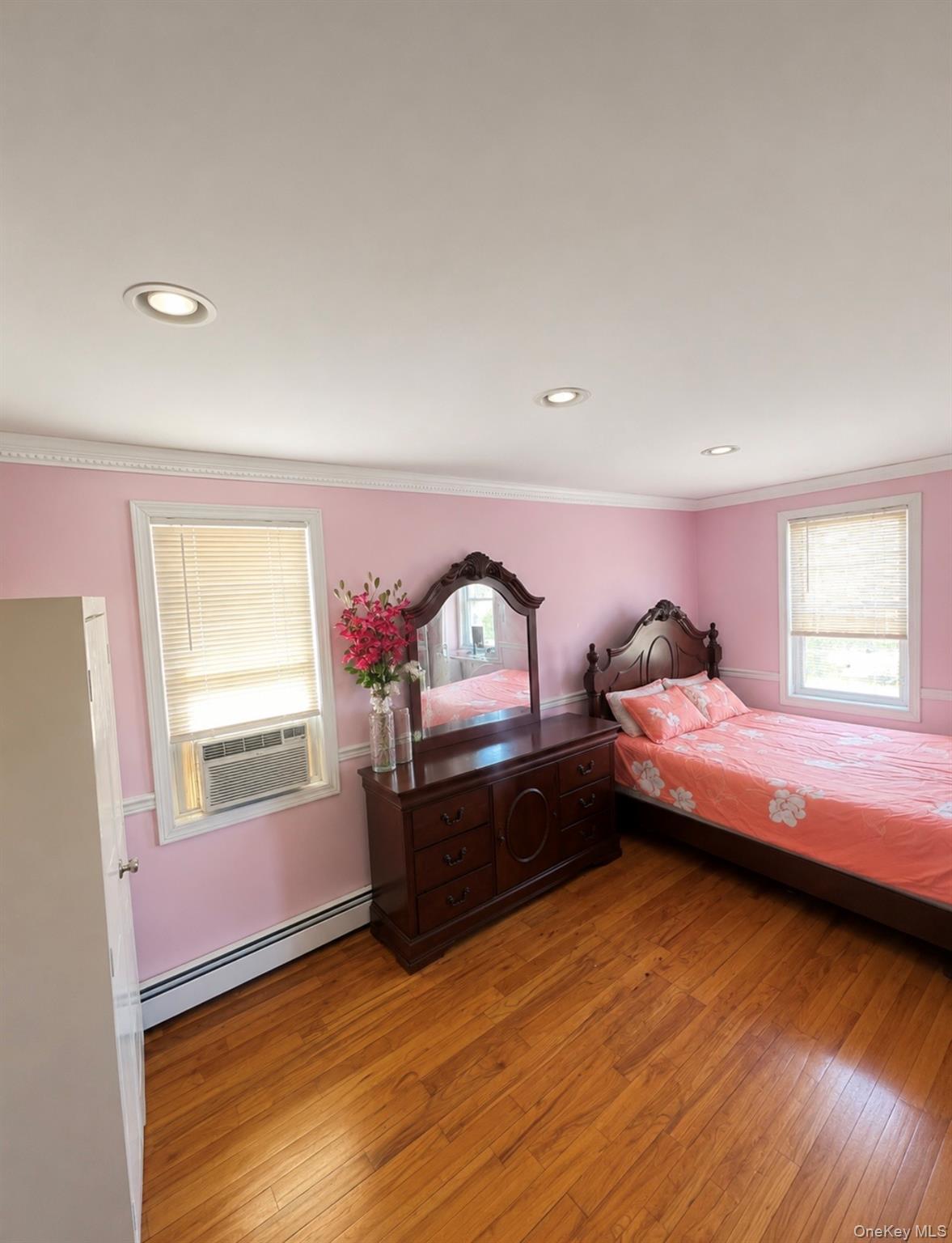 11437 157th Street Property Photo 2