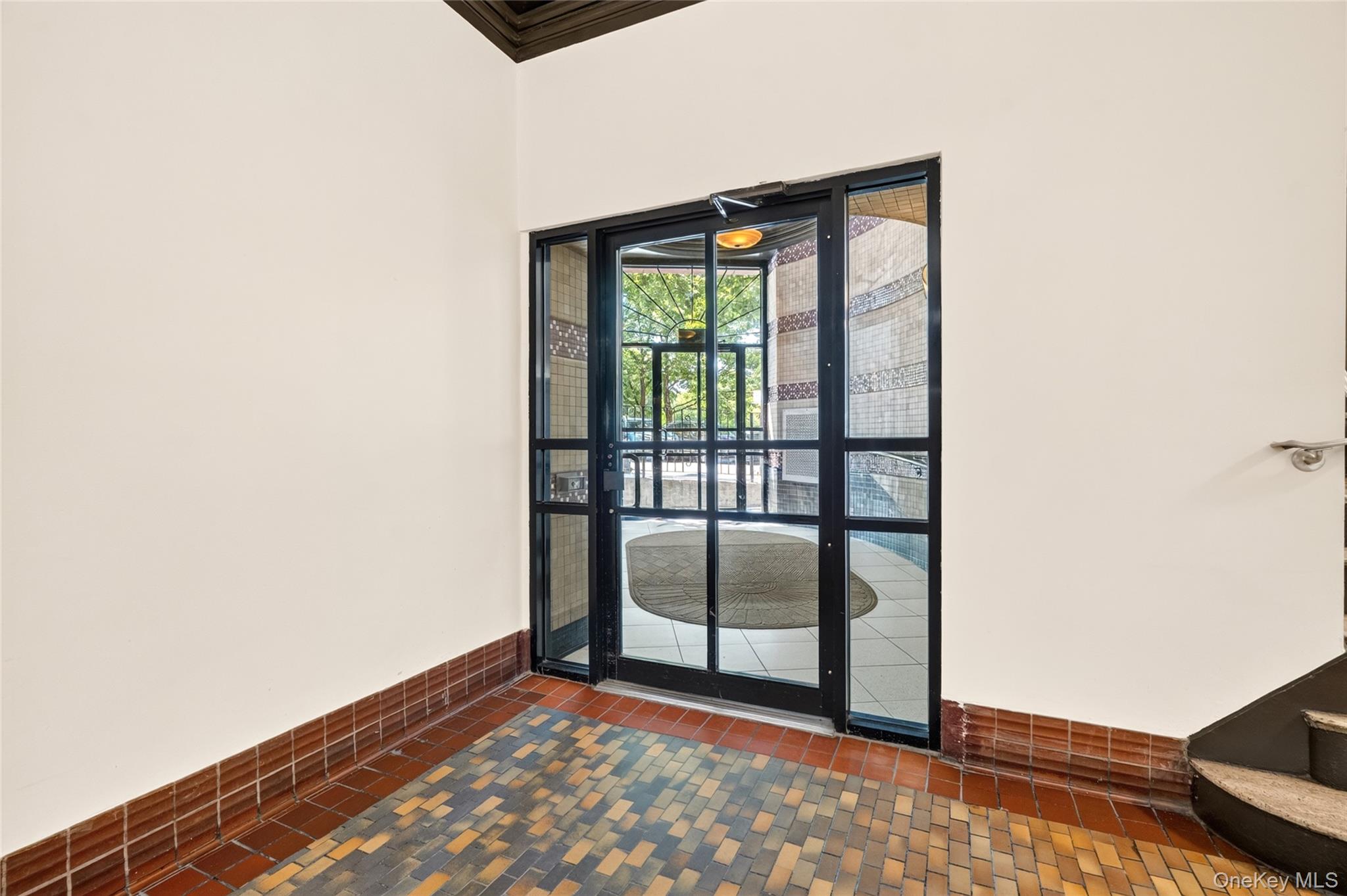 601 Pelham Parkway 618 Property Photo 11