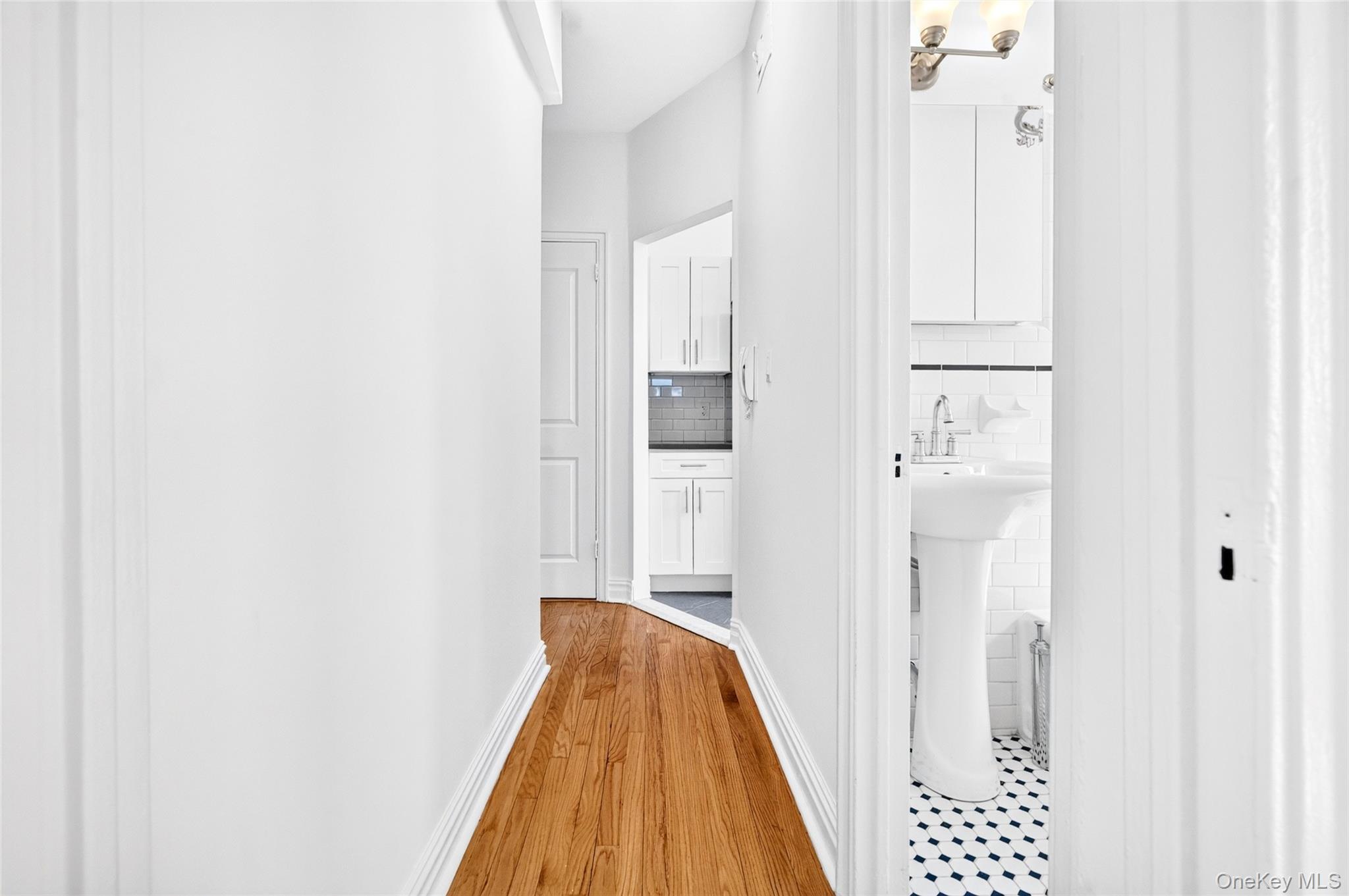 601 Pelham Parkway 618 Property Photo 46