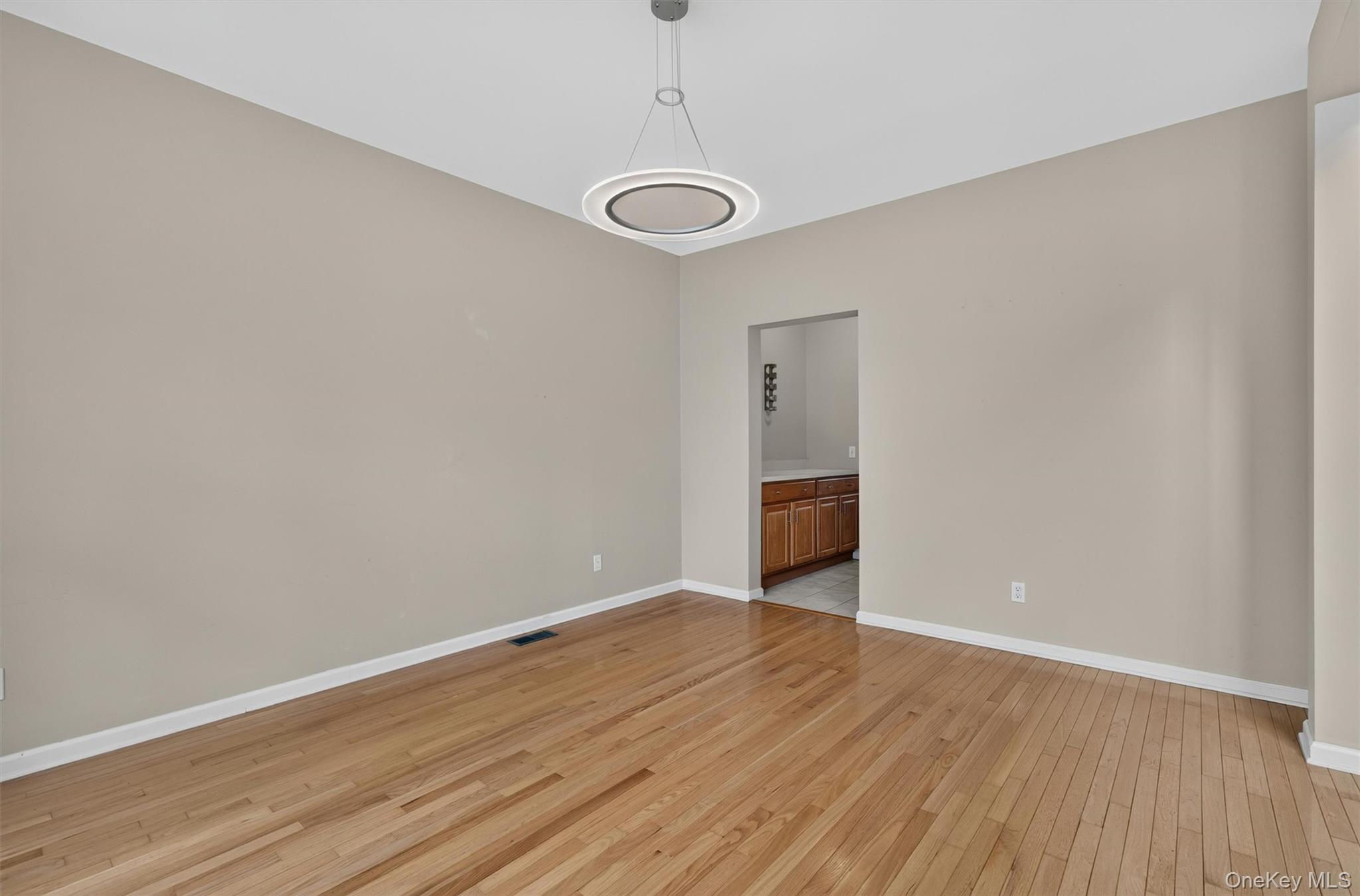 5 Oldwyck Crescent Property Photo 9