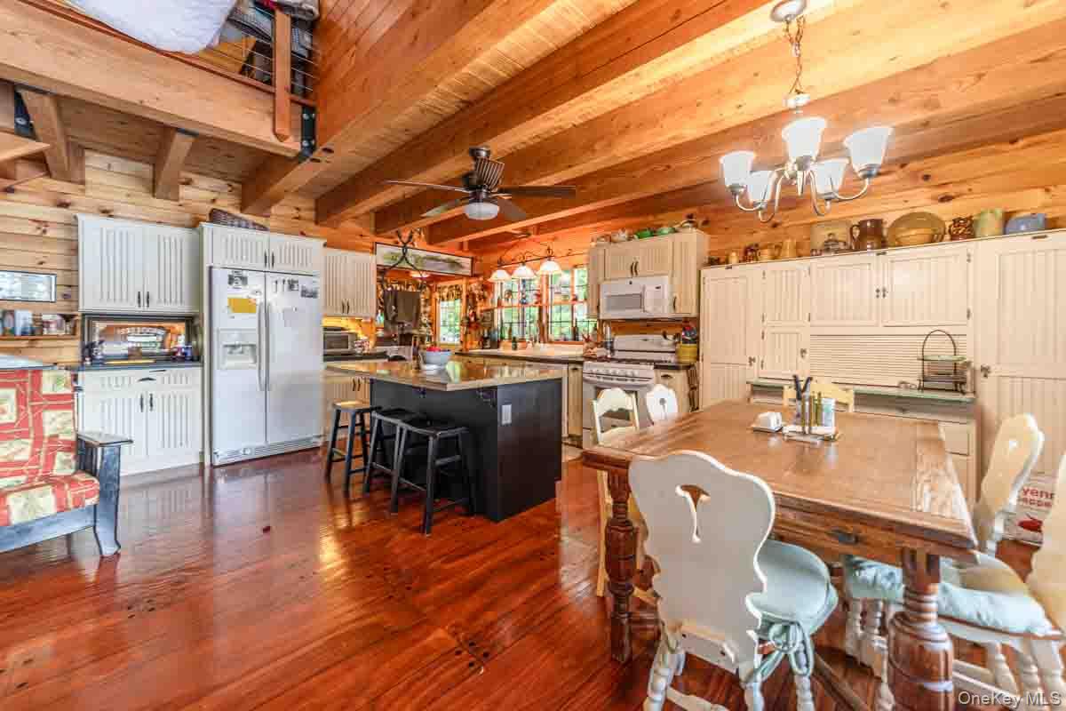 150 Thompsonville Road 20 Property Photo 6