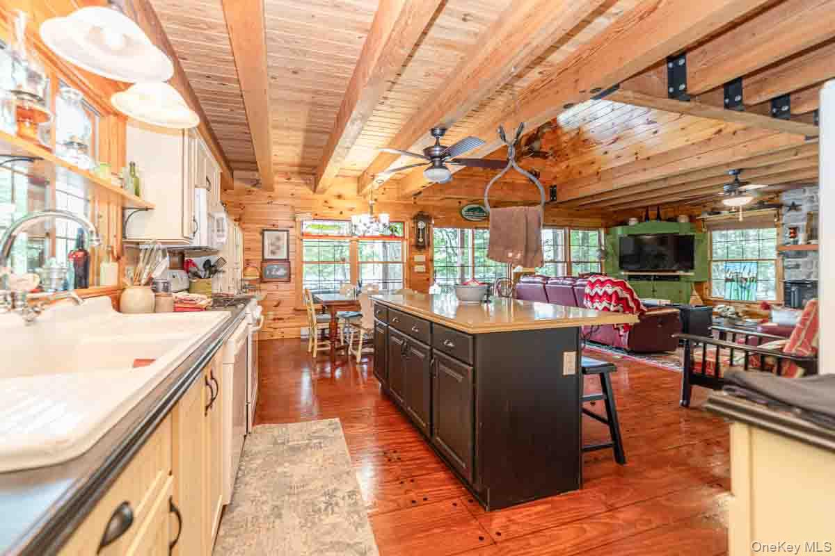 150 Thompsonville Road 20 Property Photo 7